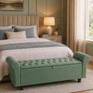 Baú Puff Banqueta Recamier Divã Paris Organizador Capitonê 130 cm Cama Casal Tecido Linho Premium Estrutura em Madeira Baú Puff Banqueta Recamier Divã Paris Organizador Capitonê 130 cm Cama Casal Tecido Linho Premium Estrutura em Madeira