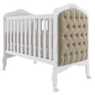 Berço 100 mdf branco americano vira cama com capitonê