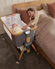 Berço de cabeceira Babyboat Cozy2 com rodas e colchão maiores