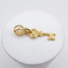 Berloque chave banhado a ouro 18k