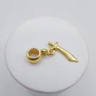 Berloque espada de iansã banhado a ouro 18k