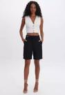 BERMUDA ALFAIATARiA COM FIVELA MYFT FEMININO