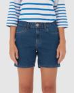 Bermuda Feminina Comfort Em Jeans Com Elastano