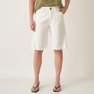 Bermuda Jeans Color Alongada com Bolso Faca