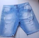 Bermuda masculina jeans destroyed. tamanho 48