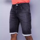 Bermuda Masculina Jeans Lavagem Escura Puídos Barra Dobrada