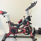 Bicicleta Spinning Ergométrica Roda Inércia 13kgs Vermelho preto 60v