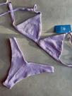 biquíni na cor lilas veste M