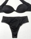 Biquíni plus size meia taça com nozinho no busto e bojo