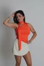 Blusa assimétrica amarração lateral laranja