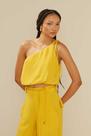 blusa assimetrica rolote amarelo classic