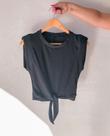 Blusa com ombreira