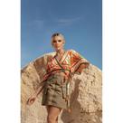 Blusa cropped em crepe de seda