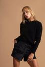 Blusa Cropped Tricot Manga Longa Decote Redondo Flor De Lis