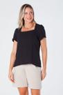 Blusa Decote Quadrado e Manga Franzida Crepe Cloé Preta Blusa Decote Quadrado e Manga Franzida Crepe Cloé Preta