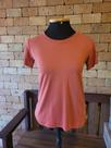 Blusa em malha com aplicações nas costas