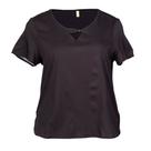 Blusa Feminina Cativa Plus Size Detalhe em Pingente no Decote Preta Blusa Feminina Cativa Plus Size Detalhe em Pingente no Decote Preta