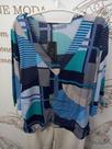 Blusa feminina com estampa geométrica