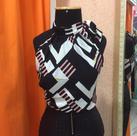 Blusa feminina de gola amarrada