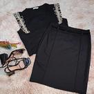Blusa Feminina Saia midi no jacar Look Social 1 Blusa feminina Preta tamanho G1 1 Saia reta no material Jacar com cinto de enfeite. Fotos reais o