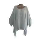 Blusa Feminina Solta com Manga Morcego 3/4 - Gola Redonda, Casual e Elegante