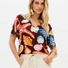 Blusa Lança Perfume Decote V Estampada Ve26 Marrom Feminino Blusa Lança Perfume Decote V Estampada Ve26 Marrom Feminino