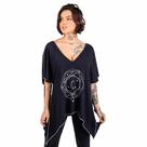 Blusa Maxi Assimetrica Estampa Lua Mistica Gola V Feminina Blusa Maxi Assimetrica Estampa Lua Mistica Gola V Feminina