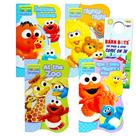 Board Books Sesame Street Beginnings, conjunto de 4 com cabide de porta Board Books Sesame Street Beginnings, conjunto de 4 com cabide de porta