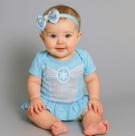 Body Bebê Temático Elsa com Capa e Saia 100% Algodão. Body Bebê Temático Elsa com Capa e Saia 100% Algodão.