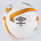 Bola Umbro Attack Society Branca e Laranja