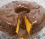 Bolo de cenoura com cobertura de Brigadeiro