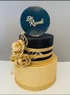 Bolo fake de repente preto e dourado