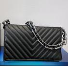 Bolsa acolchoada com duas alças