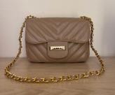Bolsa bag feminina ombro pequena transversal alça corrente reforçada Bolsa bag feminina ombro pequena transversal alça corrente reforçada