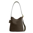 Bolsa Coach Bleecker Bucket em Camurça Oliva 28x29x19 cm Bolsa Coach Bleecker Bucket em Camurça Oliva 28x29x19 cm