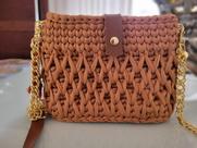 Bolsa Crochê Fio de Malha Anne H. cor Caramelo