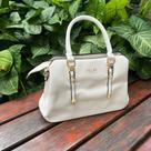 Bolsa de Ombro com alca Removivel Branco com Detalhe Dourado Bolsa de Ombro com alca Removivel Branco com Detalhe Dourado