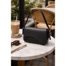 Bolsa Feminina de Ombro Baguete Lara com Alça Regulavel Bolsa Feminina de Ombro Baguete Lara com Alça Regulavel