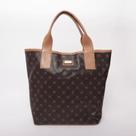Bolsa feminina em monograma