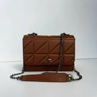 Bolsa Feminina FP Couro Legitimo Mini Vellora Alça Corrente Tendencia Moda Bolsa Feminina FP Couro Legitimo Mini Vellora Alça Corrente Tendencia Moda