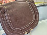 Bolsa feminina marrom lateral