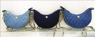 Bolsa Feminina Meia Lua Transversal com Fecho na frente Jeans costurada - 22x11cm - 90034