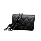 Bolsa Feminina Mini Bag Matelassê Alça Trançada Em Corrente