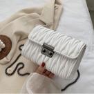 Bolsa Feminina Pequena Alça Corrente Transversal Resistente Acolchoada