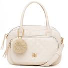 Bolsa Feminina Rafitthy Matelassê Com Bolso Frontal E Pompom Milk Bolsa Feminina Rafitthy Matelassê Com Bolso Frontal E Pompom Milk