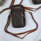 Bolsa Feminina Tiracolo Transversal Porta Celular Com Alça Ajustável Passeio pretocomdourado Bolsa Feminina Tiracolo Transversal Porta Celular Com Alça Ajustável Passeio pretocomdourado