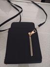 Bolsa lateral com dois itens Bolsa lateral com dois itens