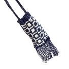 Bolsa Lateral Retangular Pequena em Crochê Quadriculada Preto e Branco com Franjas
