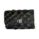 Bolsa Letícia de Pele de Pirarucu e Couro com Alça de Corrente Bolsa Letícia de Pele de Pirarucu e Couro com Alça de Corrente