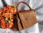 Bolsa Matelassê Marrom Golden Fênix